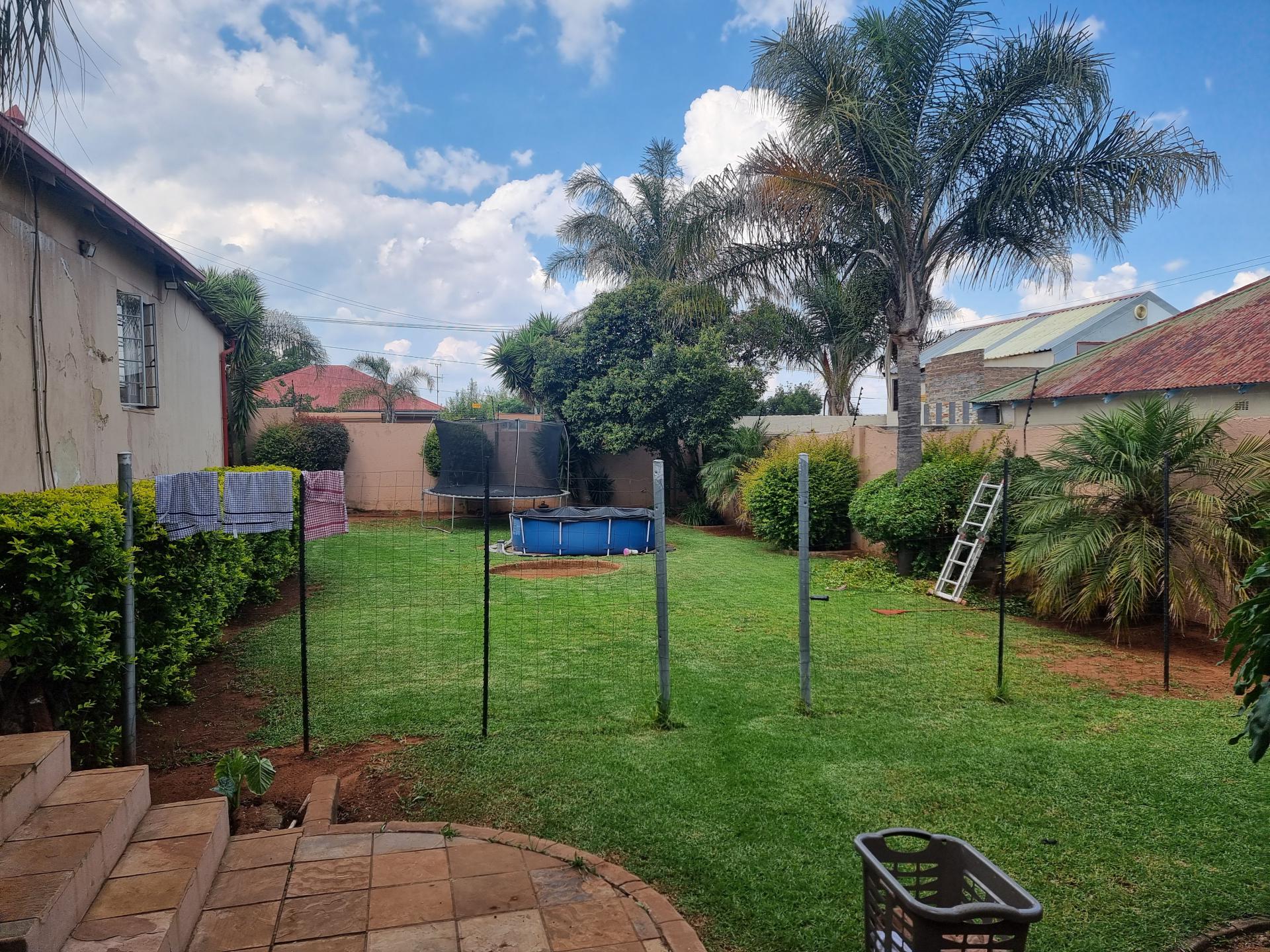  of property in Primrose