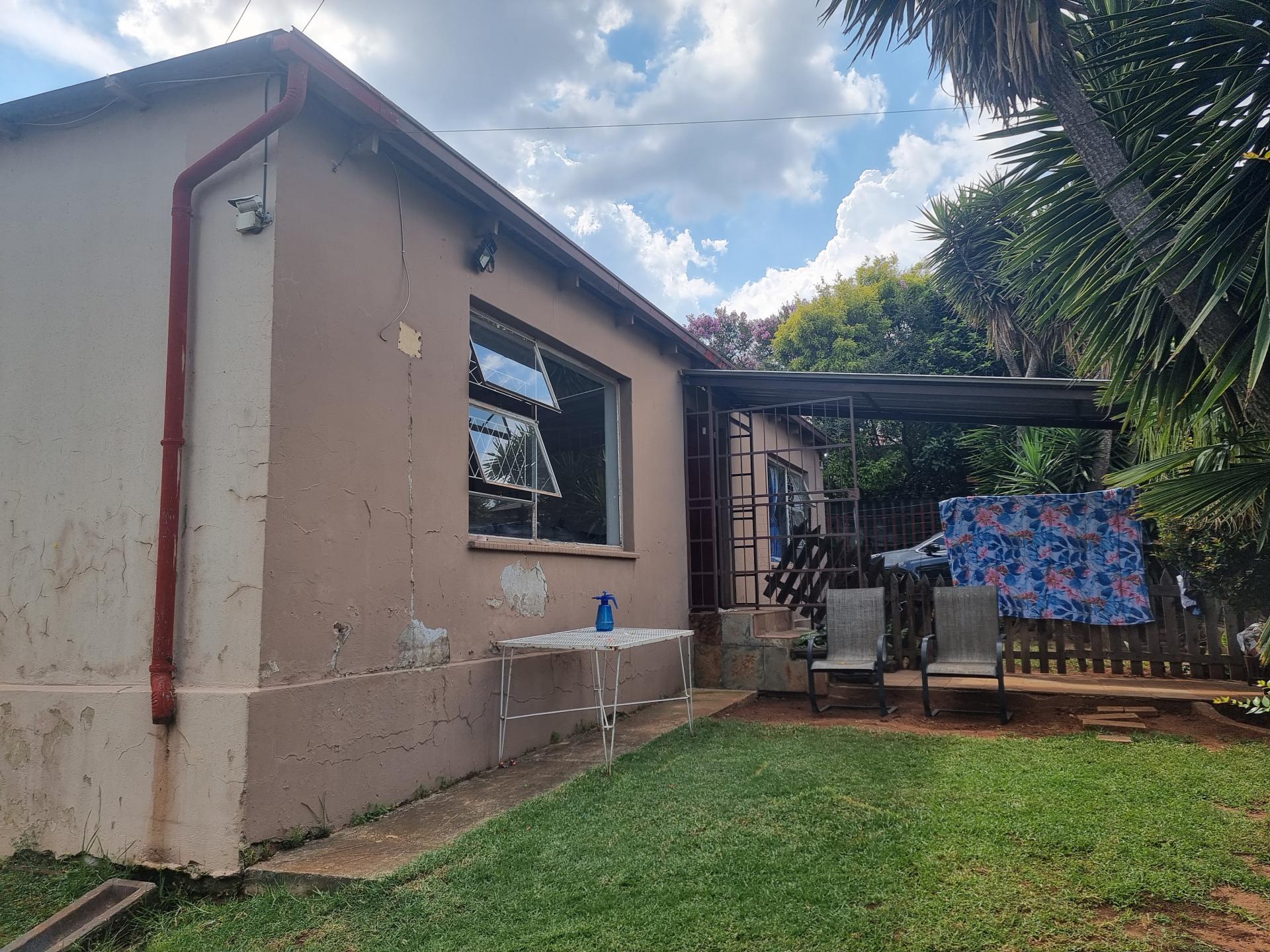  of property in Primrose