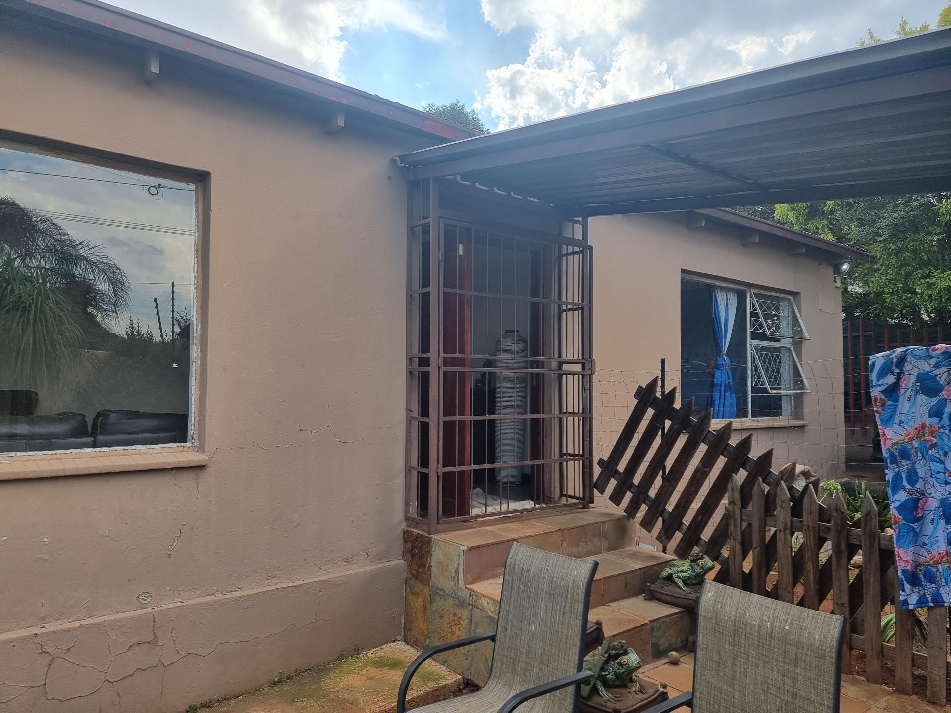  of property in Primrose