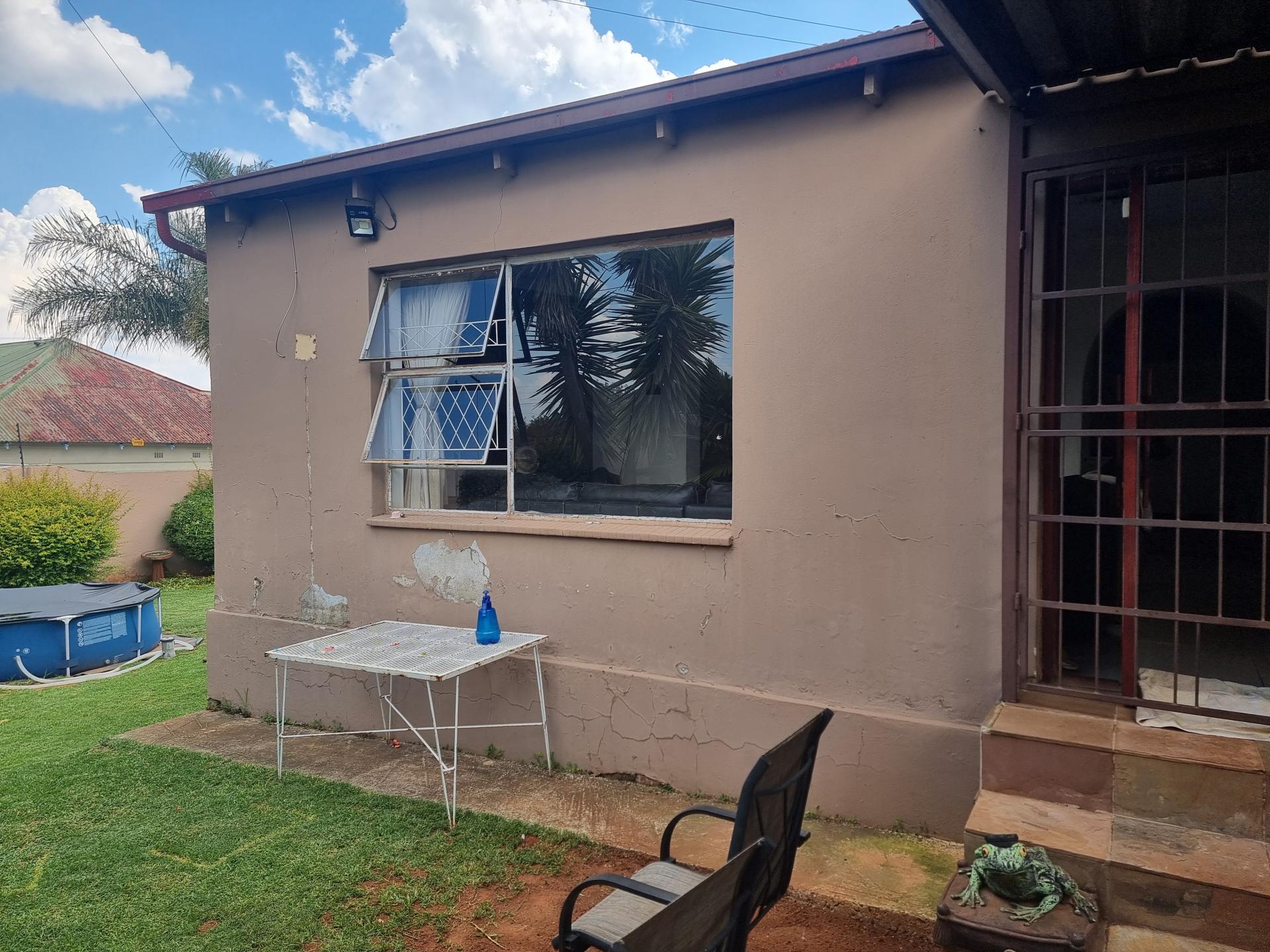  of property in Primrose