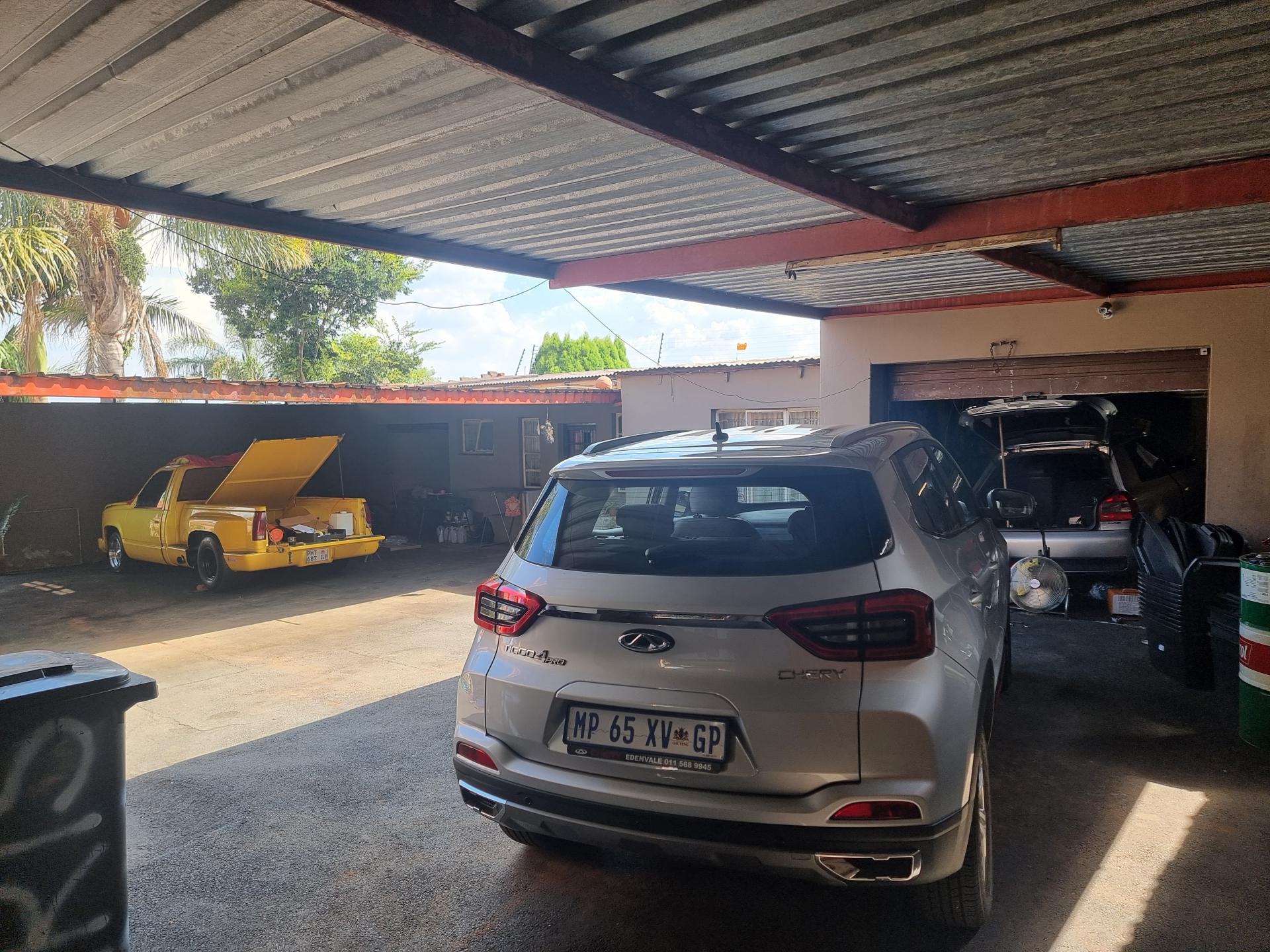  of property in Primrose