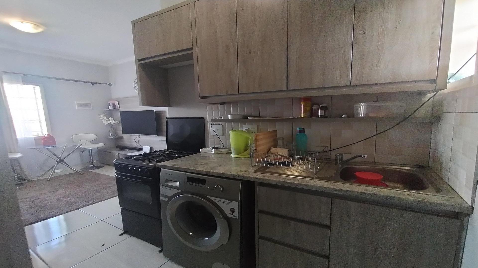 Kitchen of property in South Hills