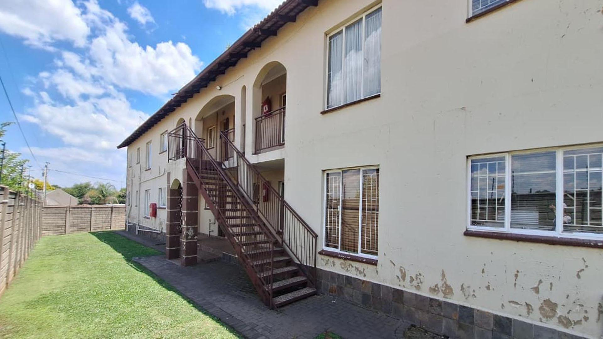 Front View of property in Dalpark