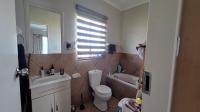 Main Bathroom - 6 square meters of property in Dalpark