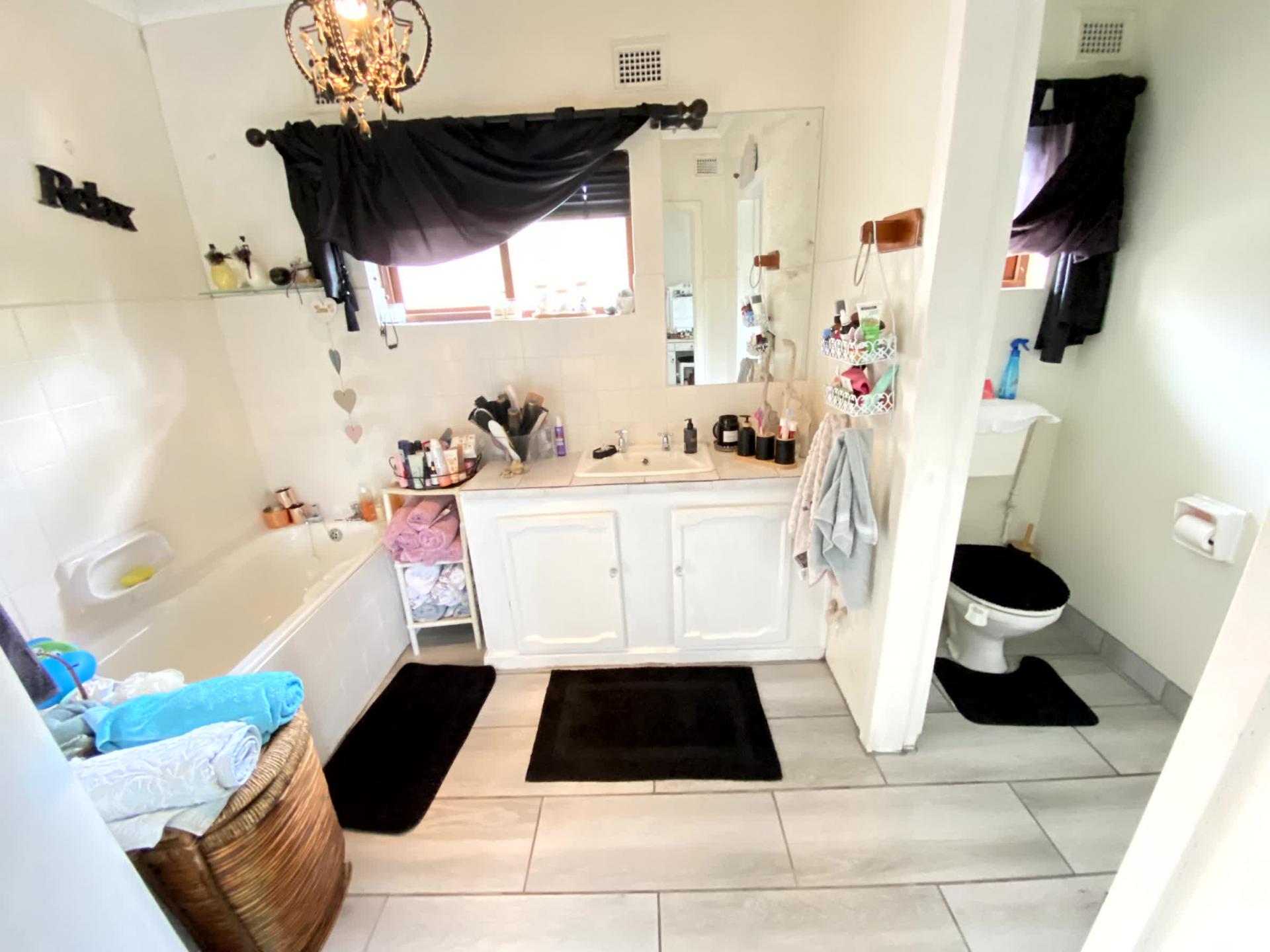  of property in Yellowwood Park 