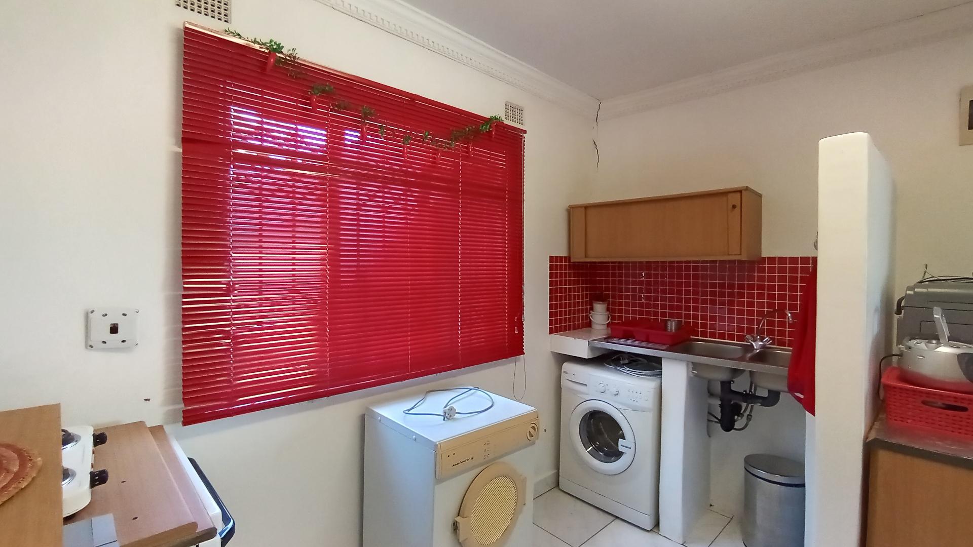 Kitchen - 10 square meters of property in Moorton