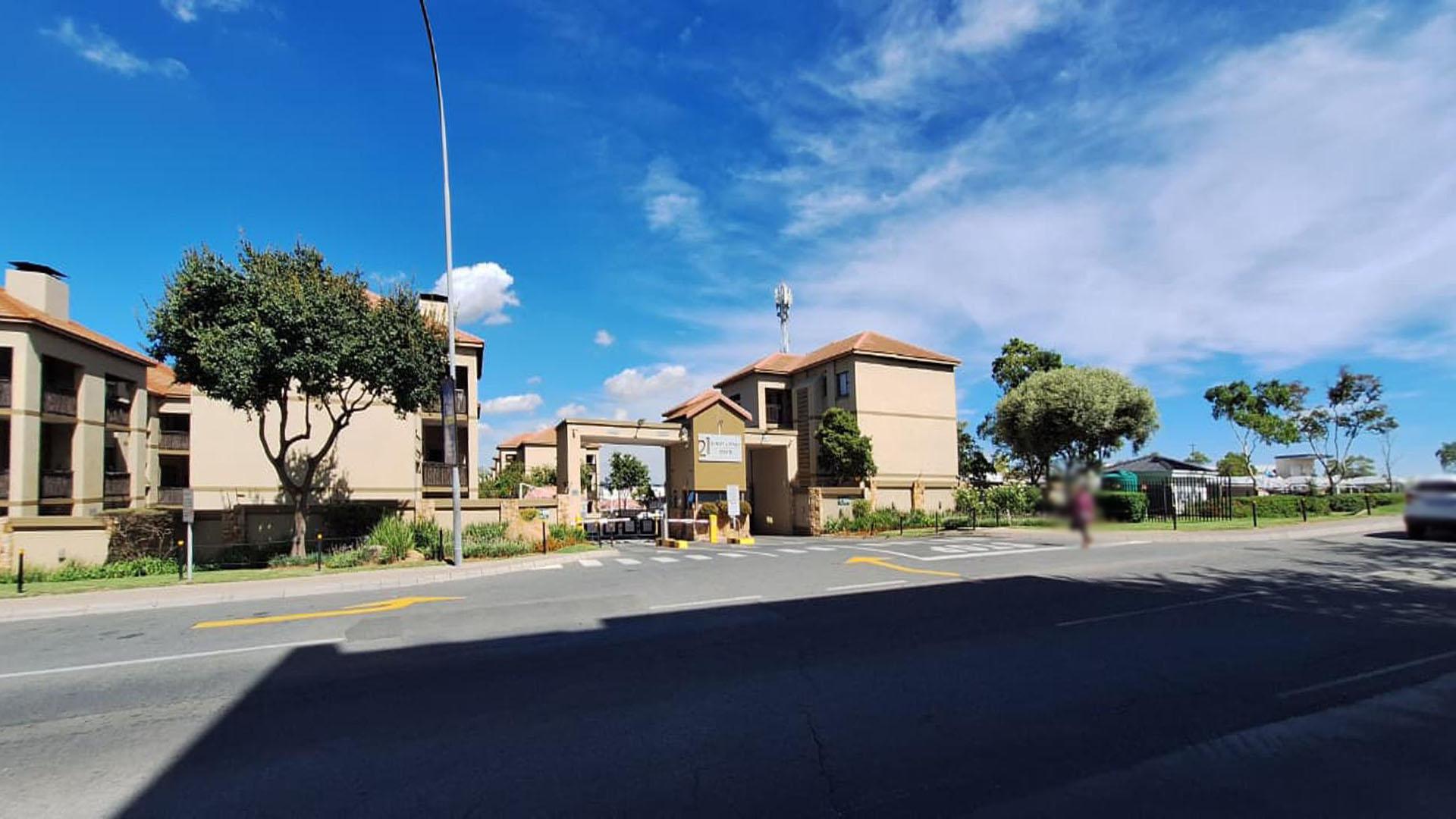 Front View of property in Lone Hill