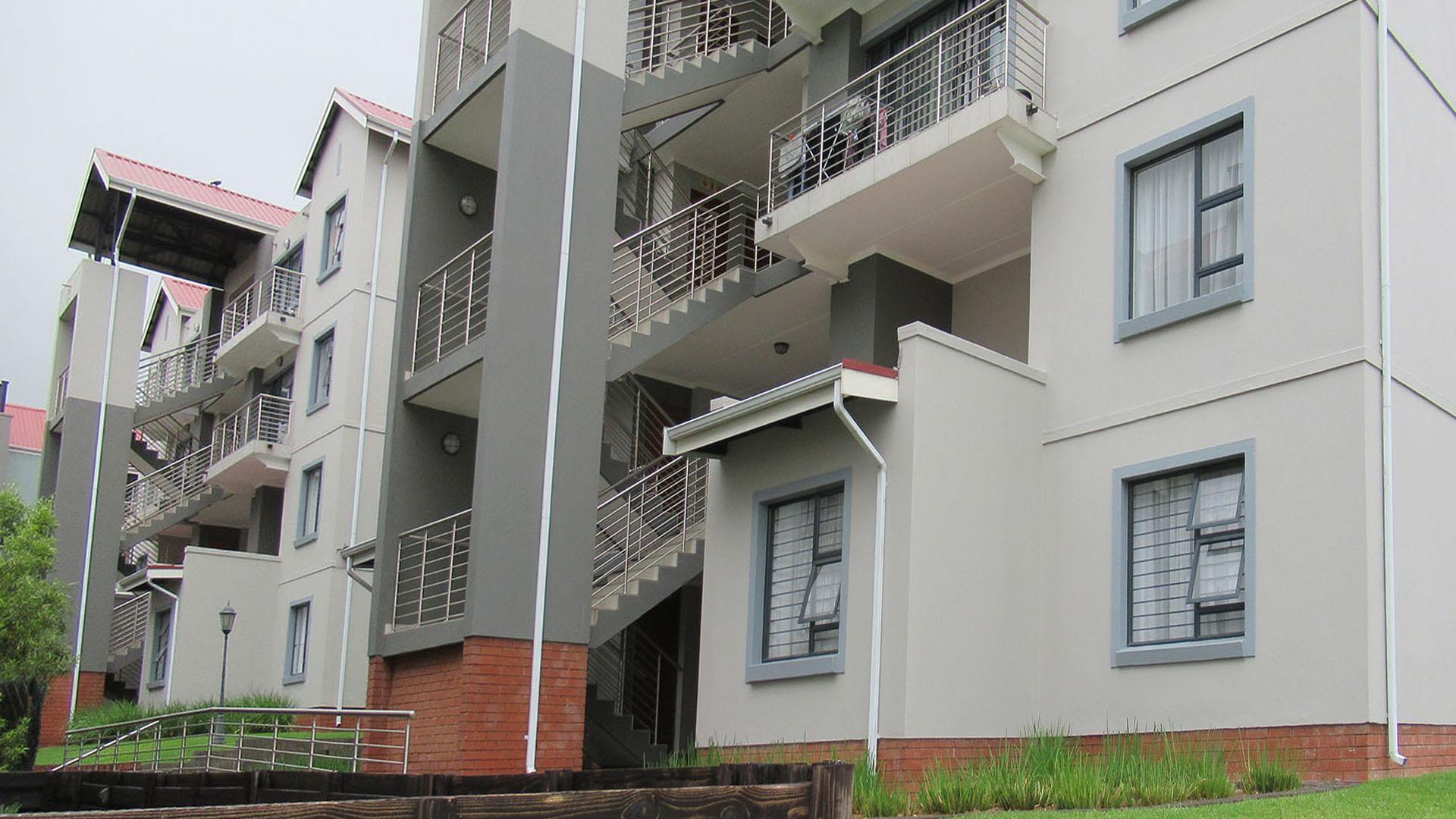 Front View of property in Westlake View