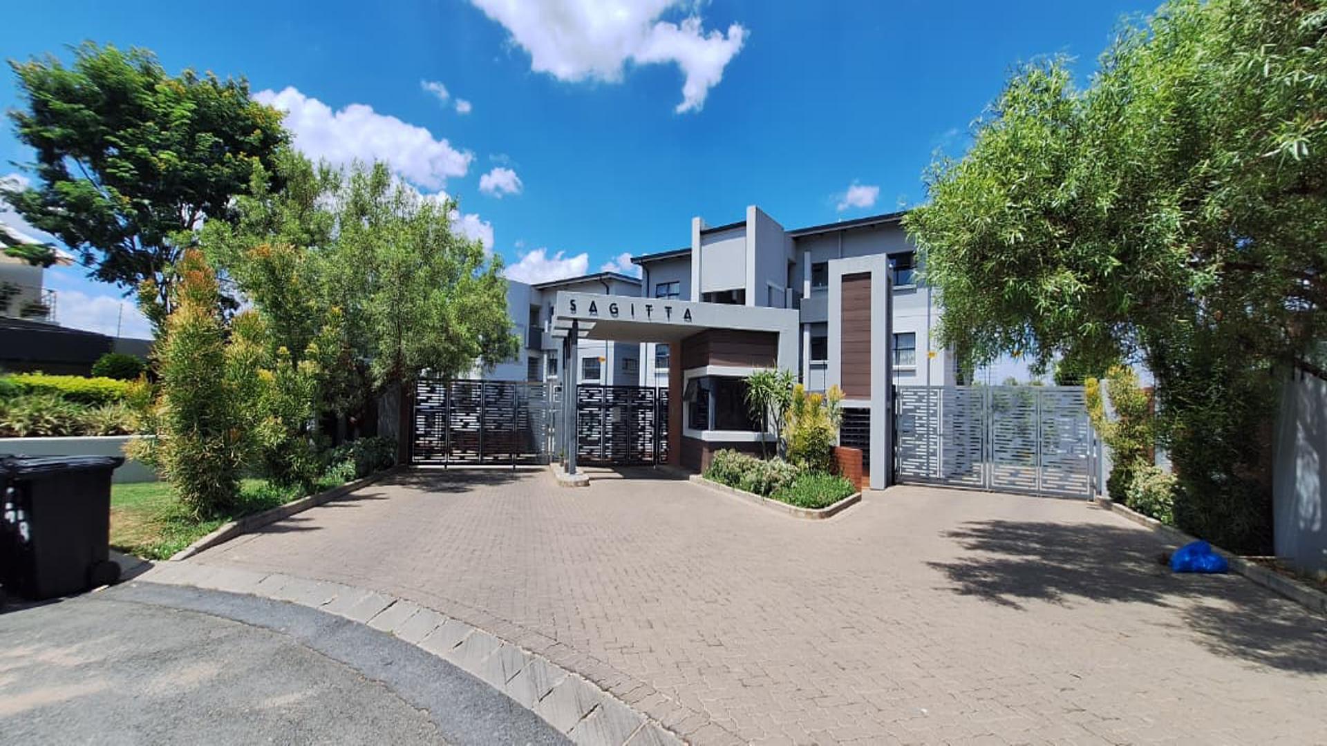 Front View of property in Lone Hill