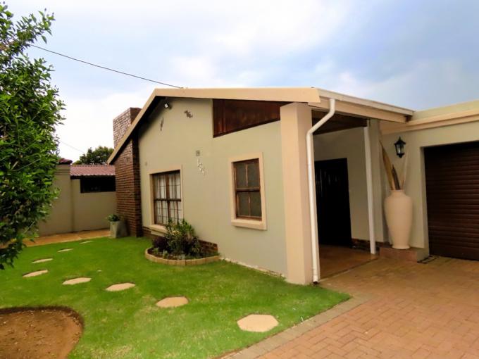 3 Bedroom House for Sale For Sale in Eersterust - MR705057