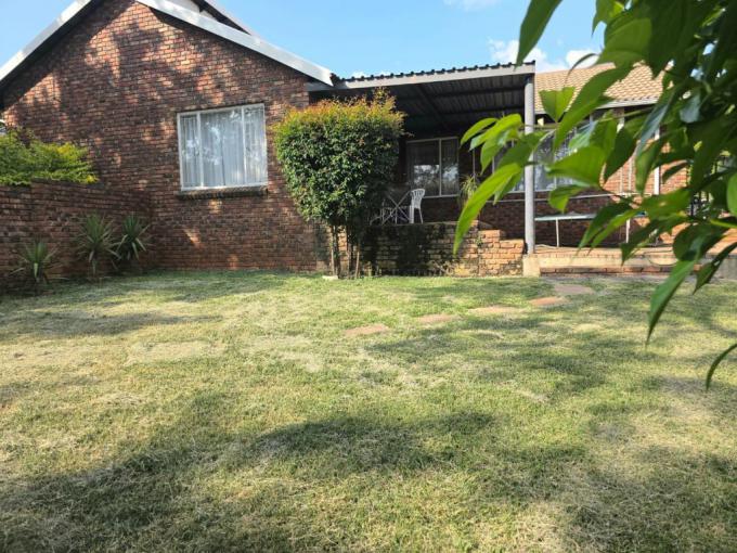 3 Bedroom Simplex to Rent in Cashan - Property to rent - MR705058