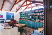  of property in Thatchfield