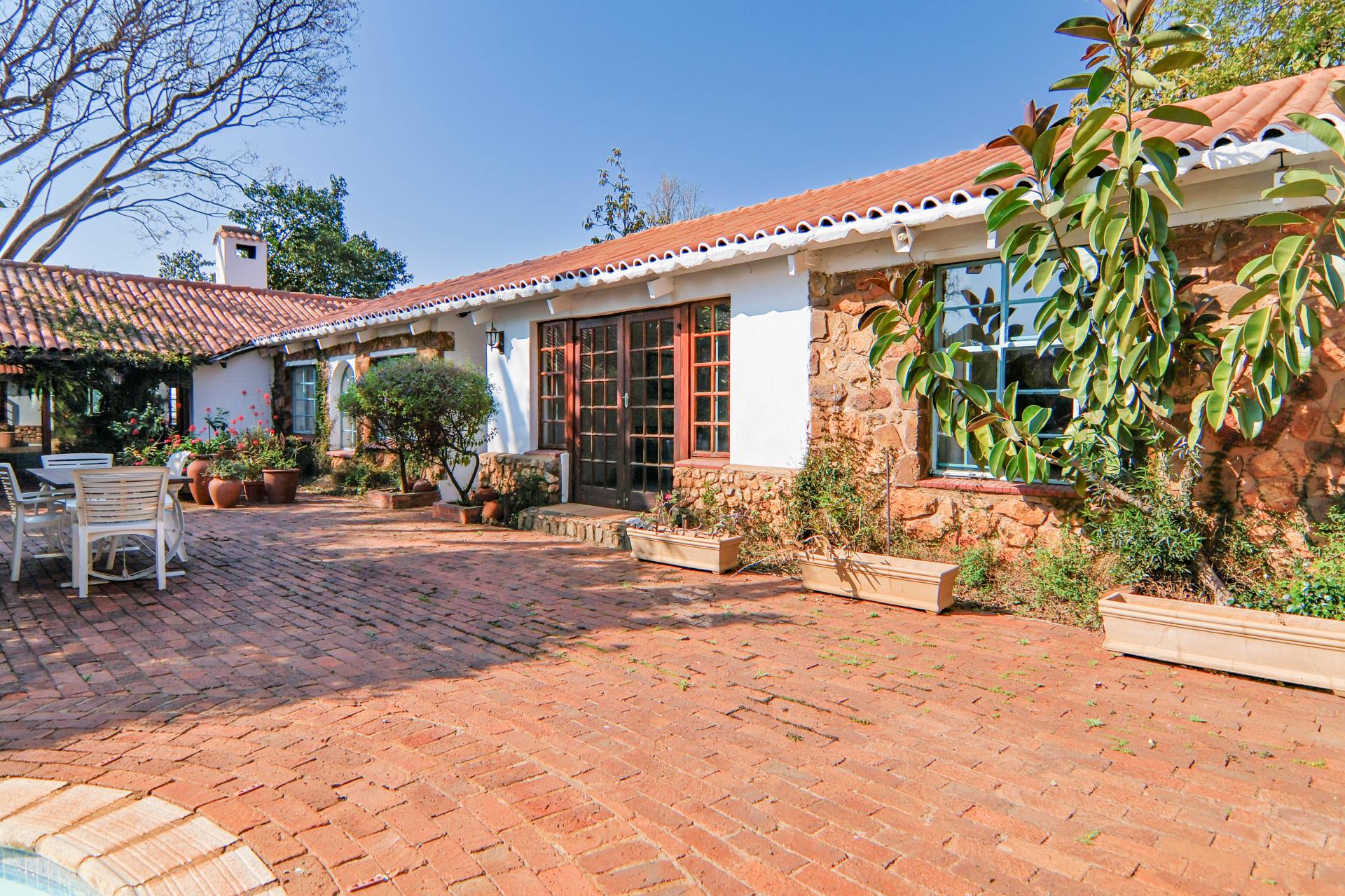  of property in Thatchfield