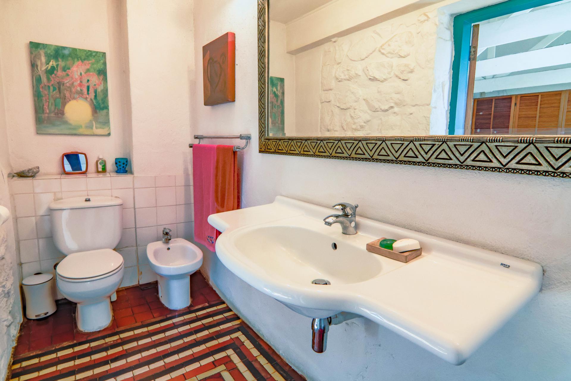  of property in Thatchfield