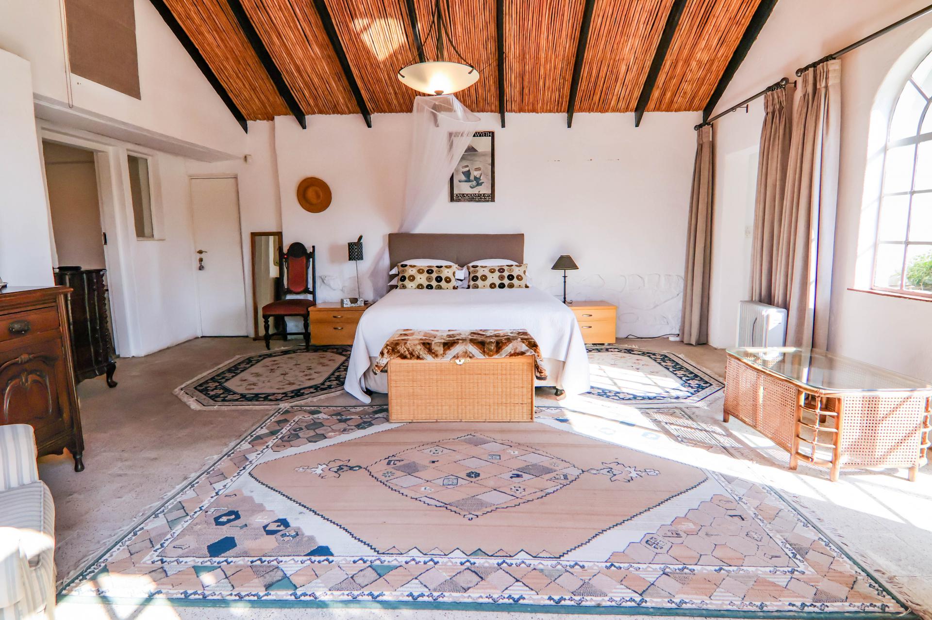  of property in Thatchfield