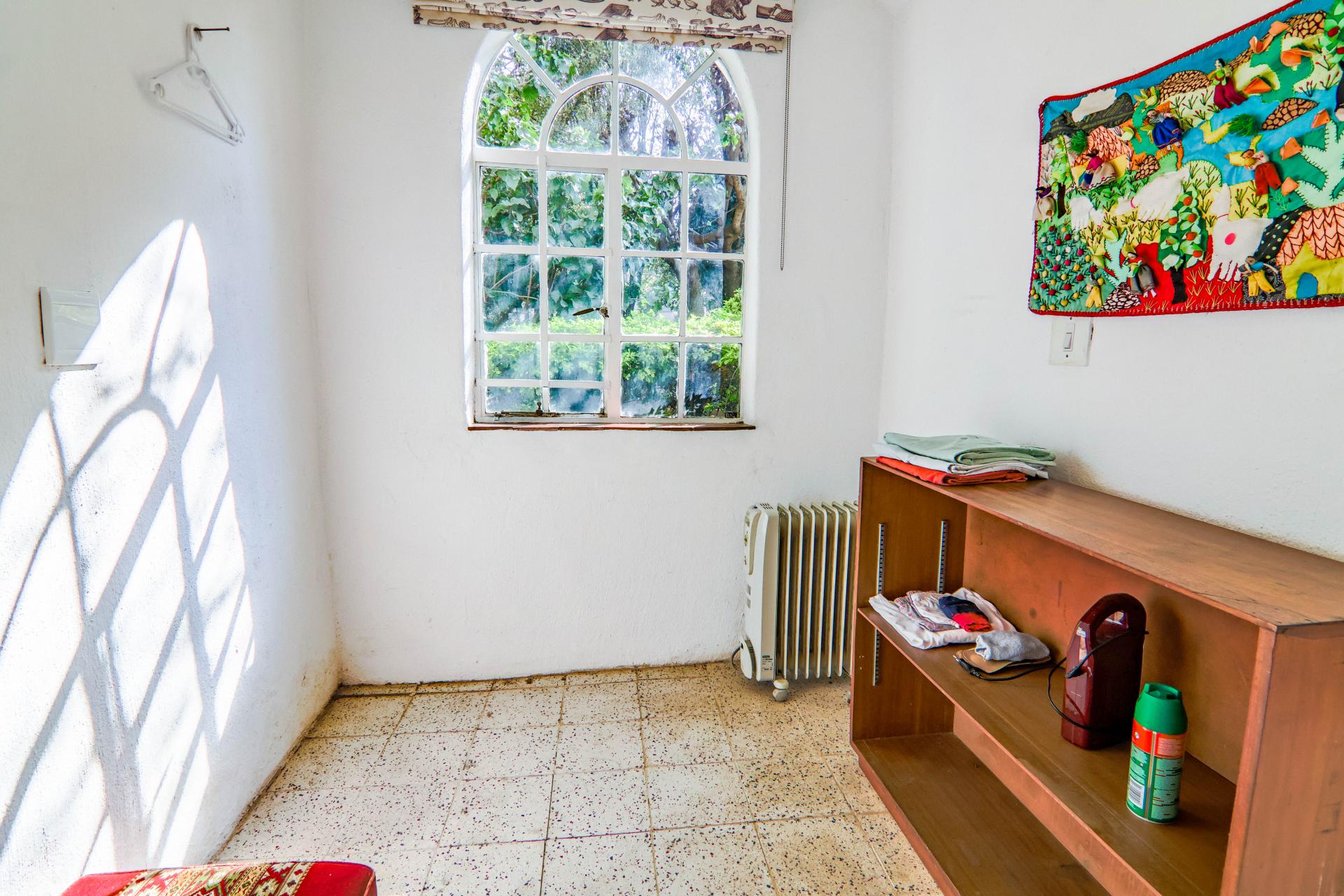  of property in Thatchfield