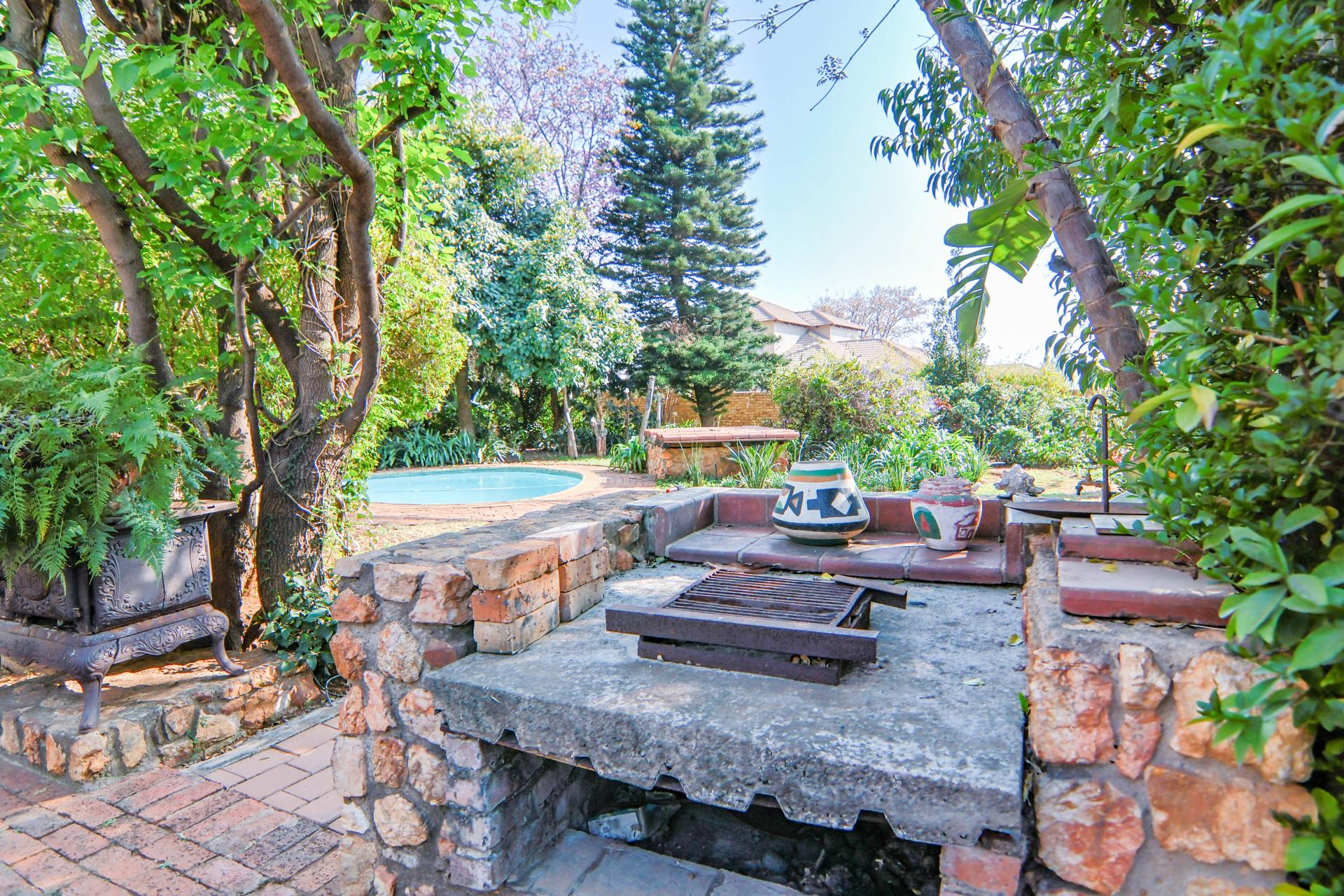  of property in Thatchfield