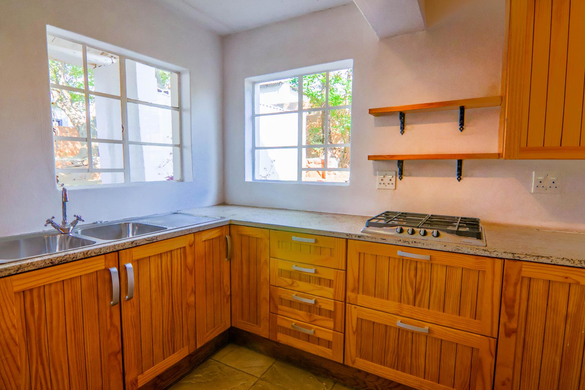  of property in Thatchfield