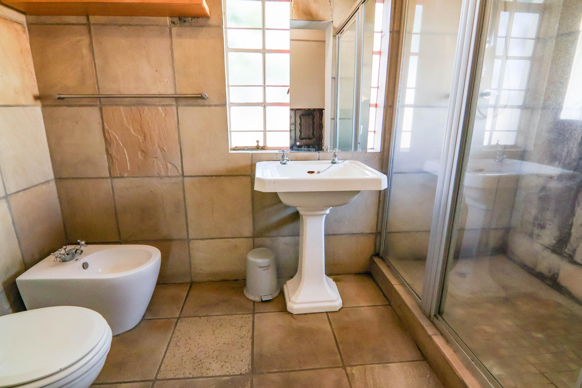  of property in Thatchfield