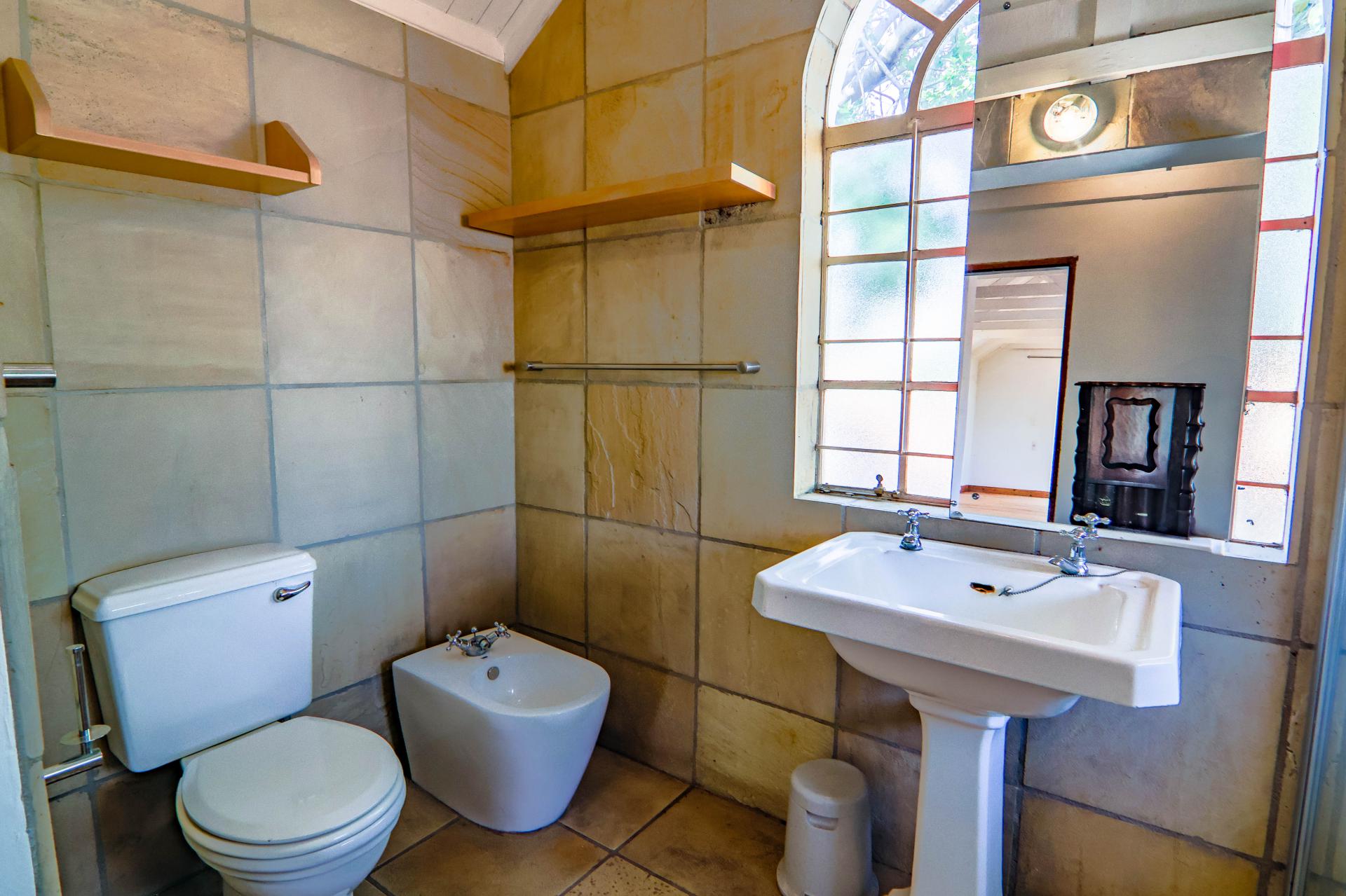  of property in Thatchfield