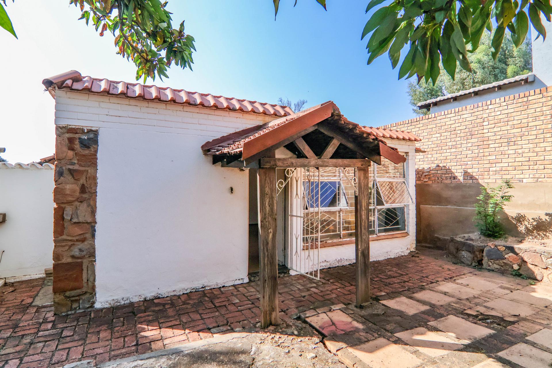  of property in Thatchfield