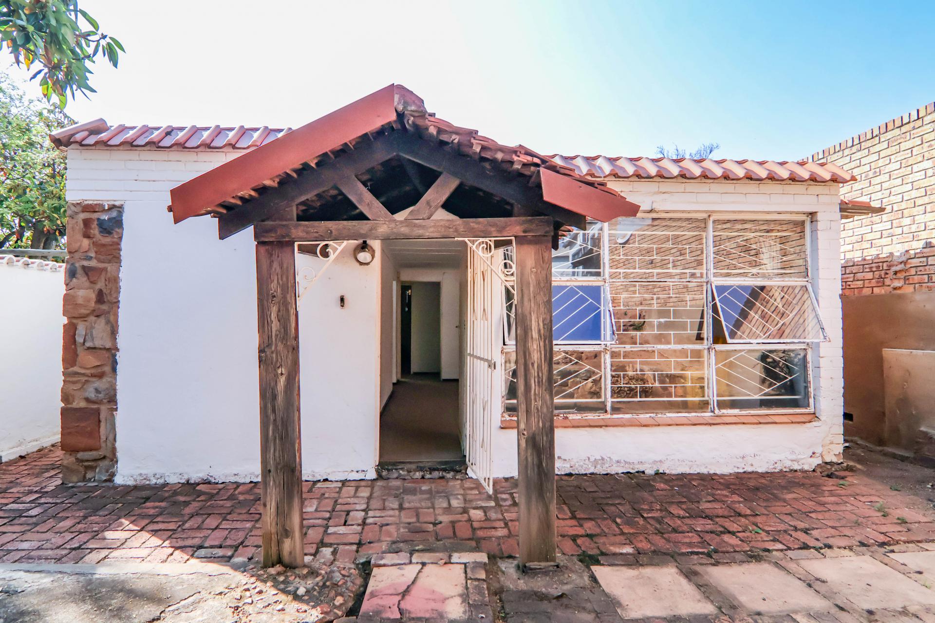  of property in Thatchfield