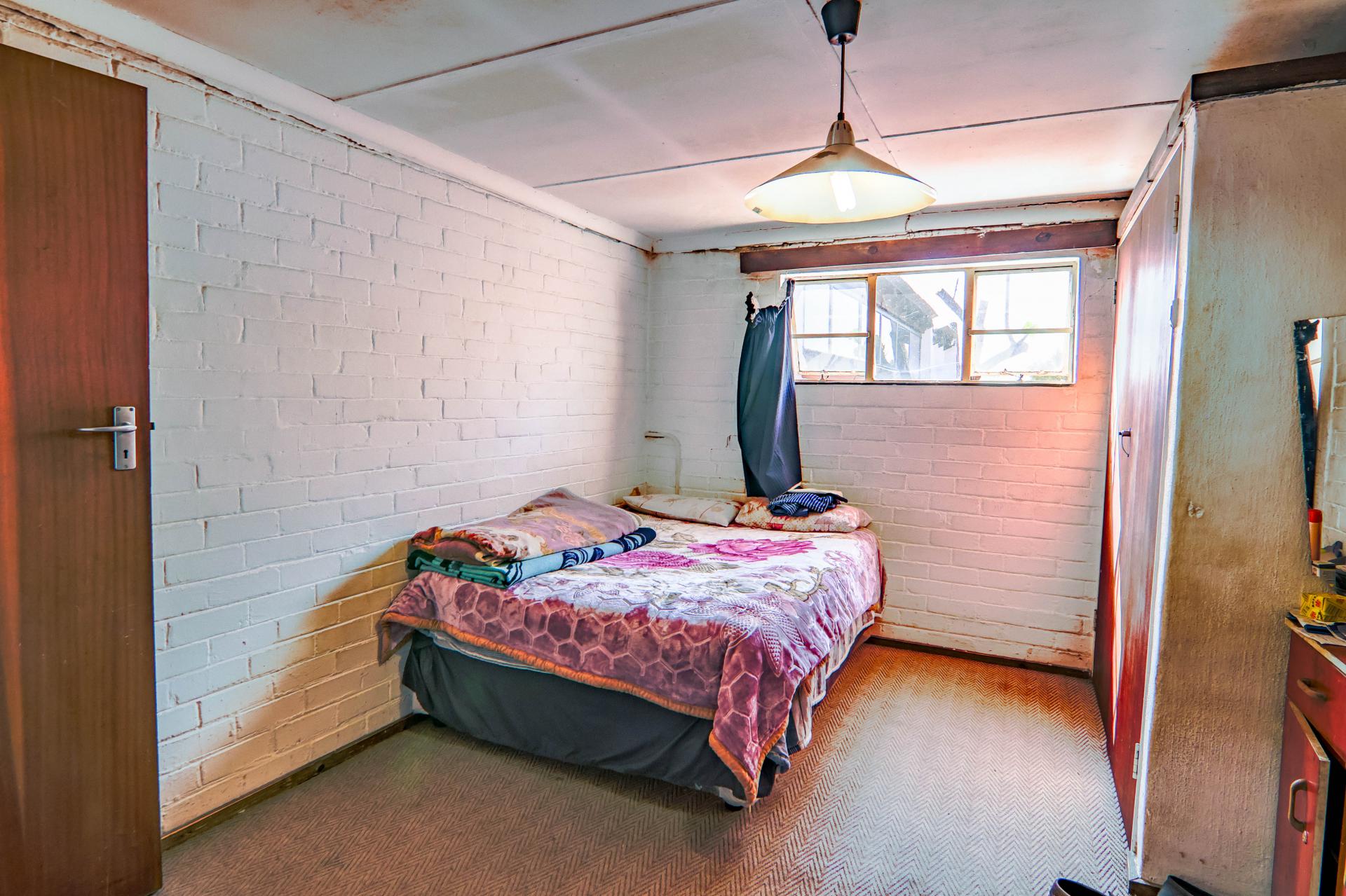  of property in Thatchfield