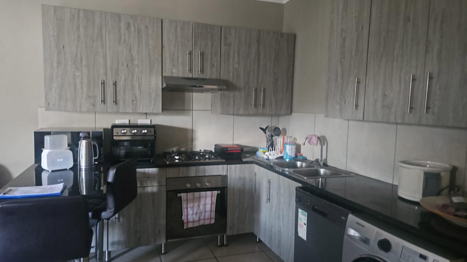 Kitchen of property in Glen Austin AH (Midrand)