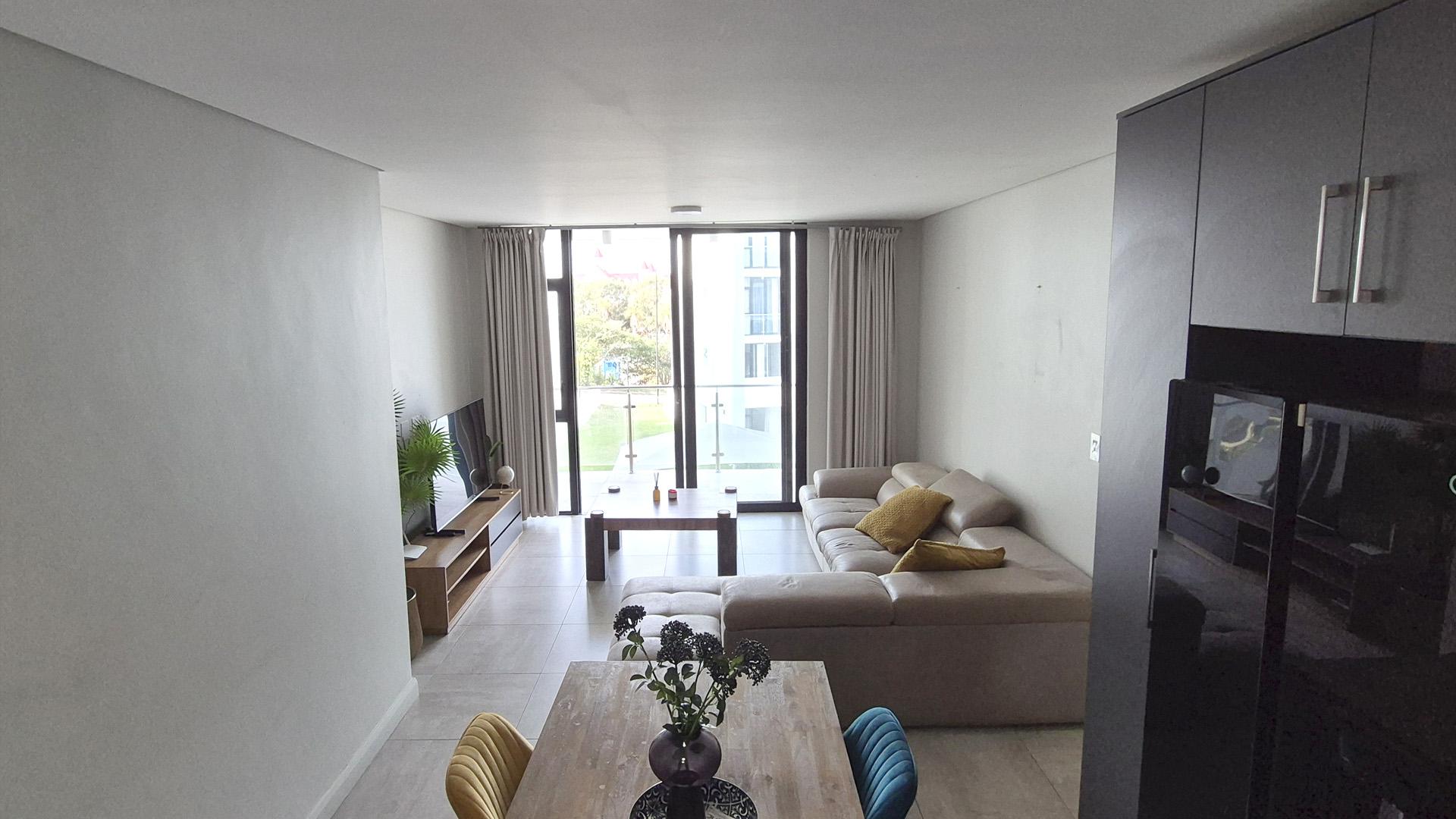 Dining Room of property in Summerstrand