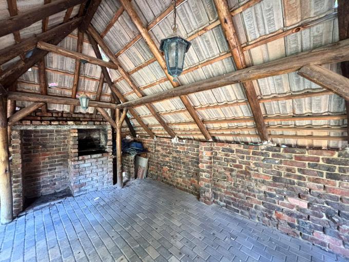 4 Bedroom House for Sale For Sale in Potchefstroom - MR705155