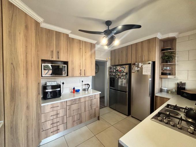 4 Bedroom House for Sale For Sale in Sasolburg - MR705156