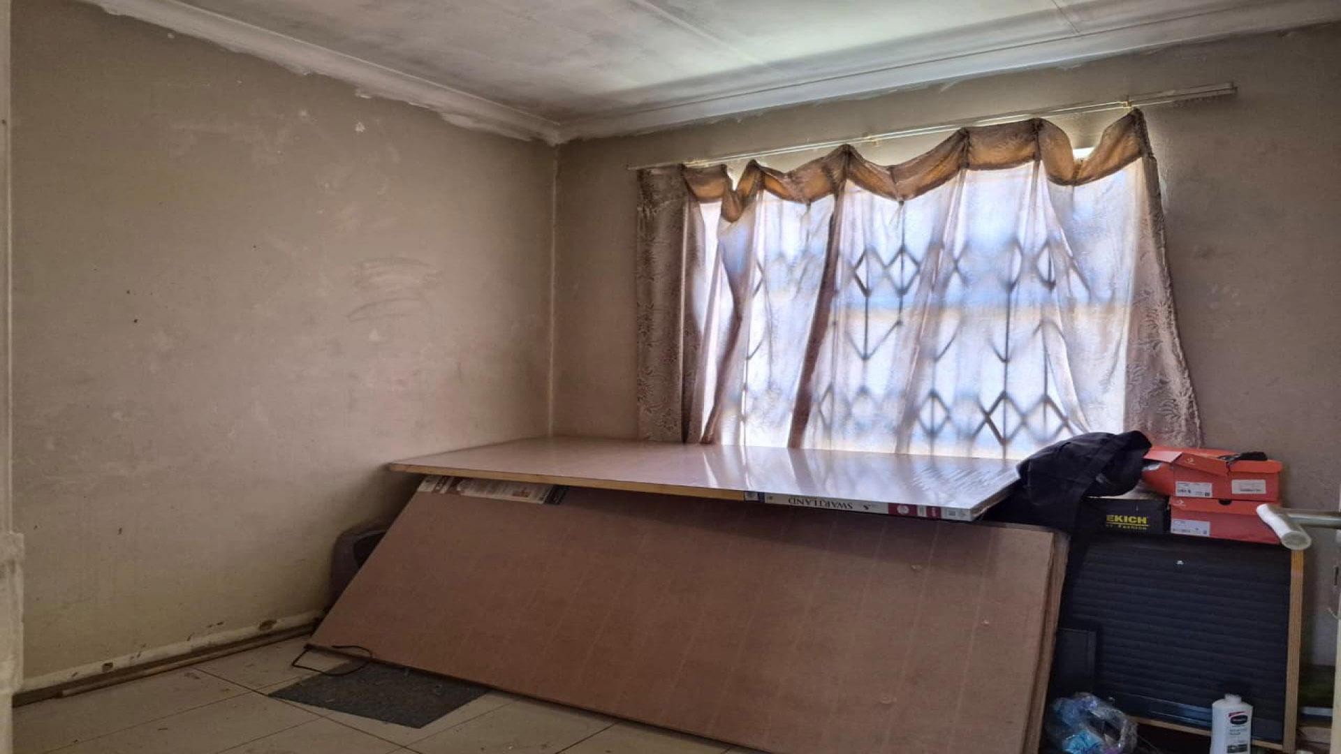 Bed Room 1 of property in Cosmo City