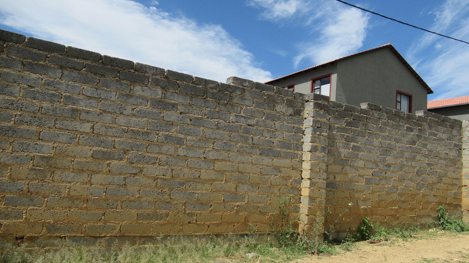 Front View of property in Cosmo City