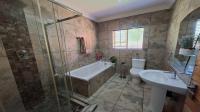 Bathroom 2 of property in Wonderboom South