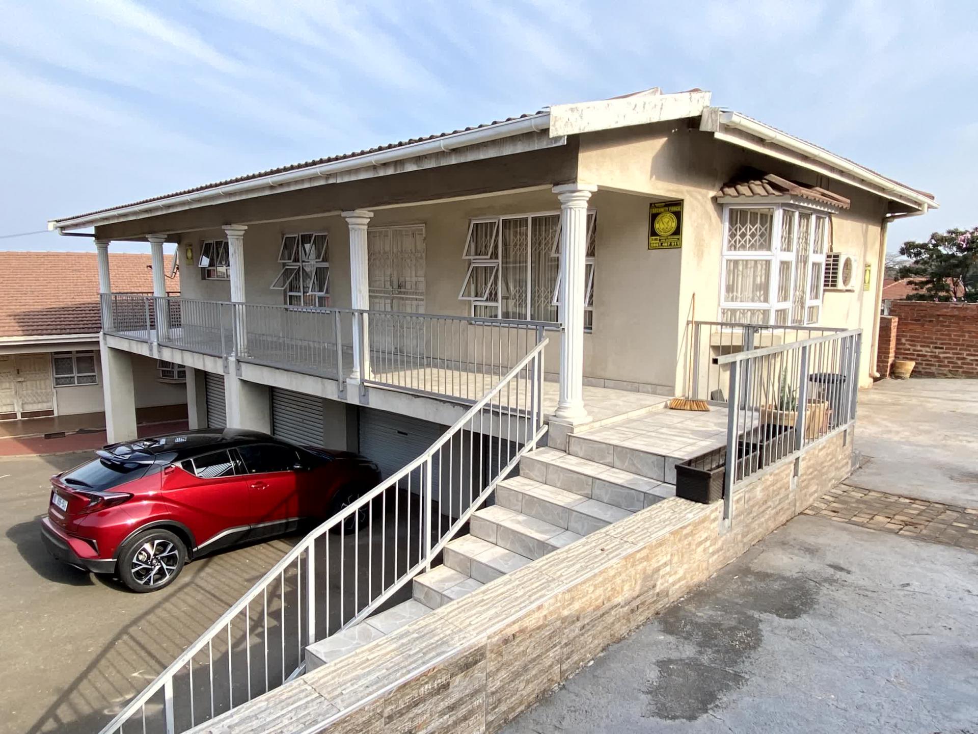  of property in Montclair (Dbn)