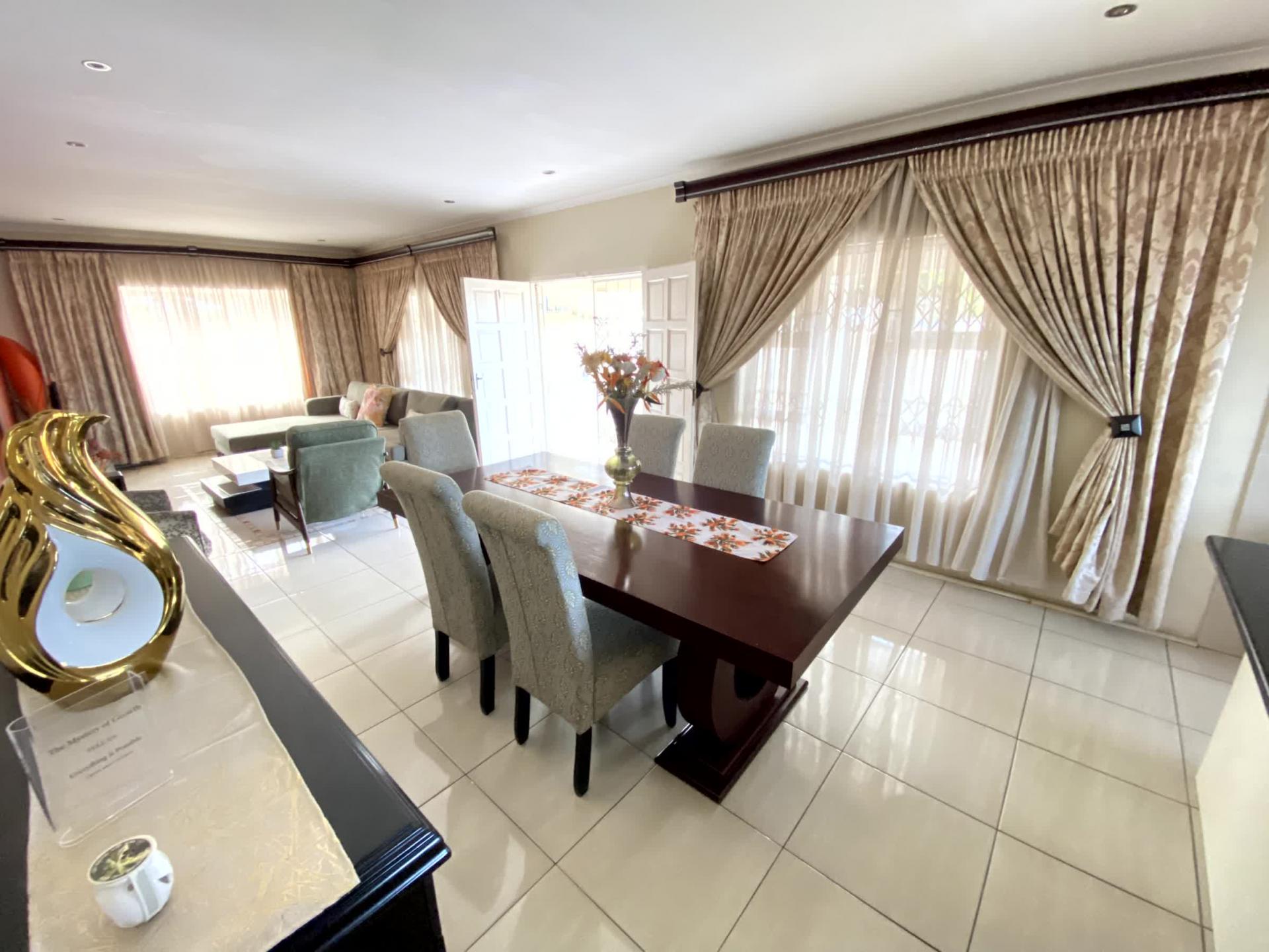  of property in Montclair (Dbn)