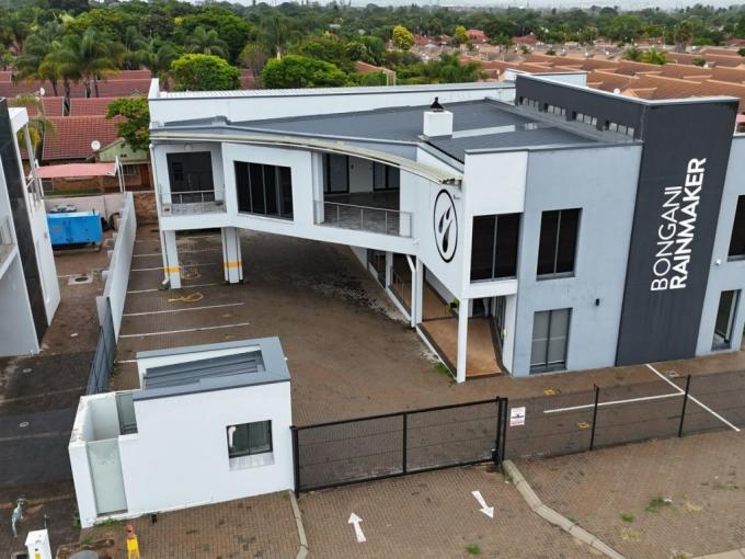 Commercial to Rent in Bendor - Property to rent - MR705191