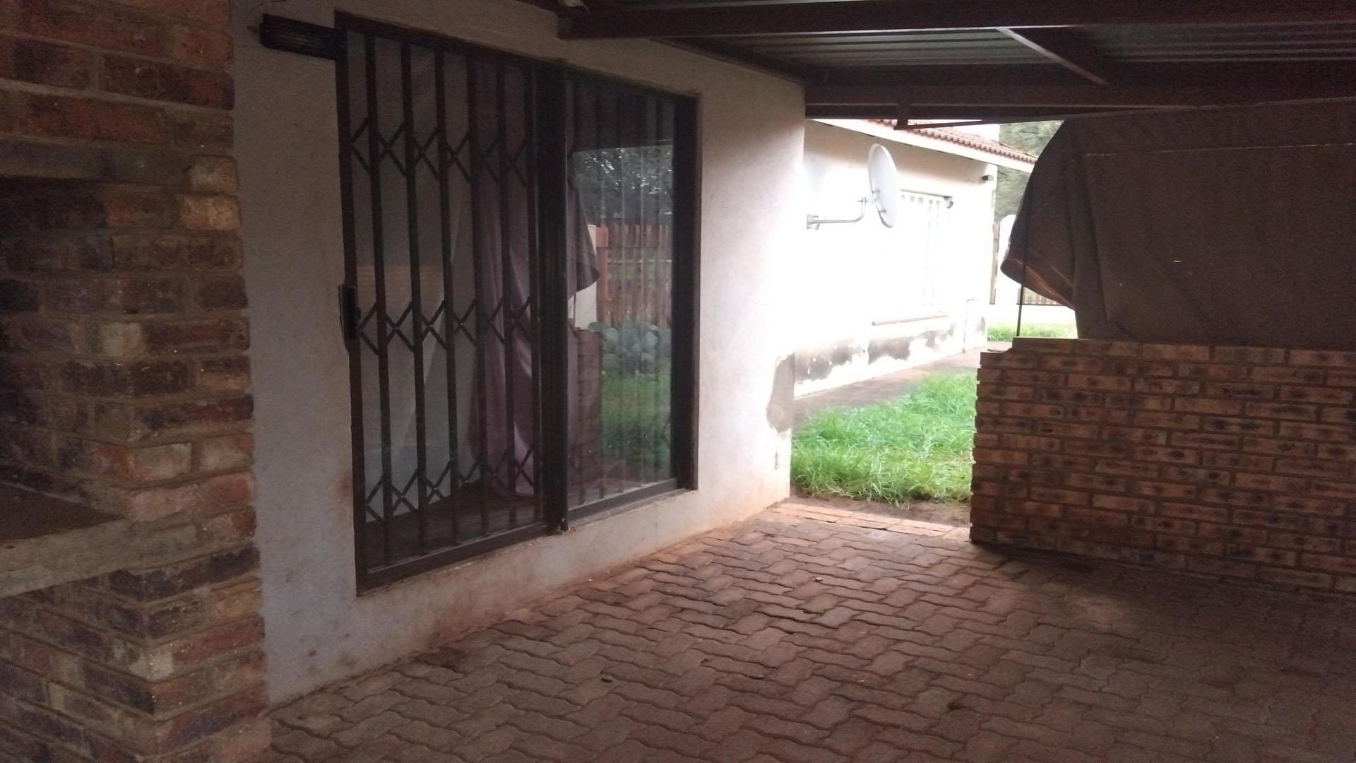 Front View of property in Koster