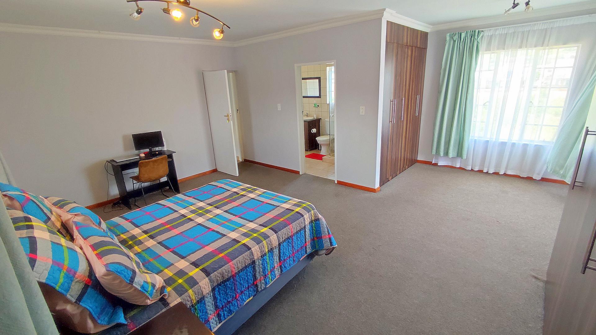  of property in Amberfield Valley