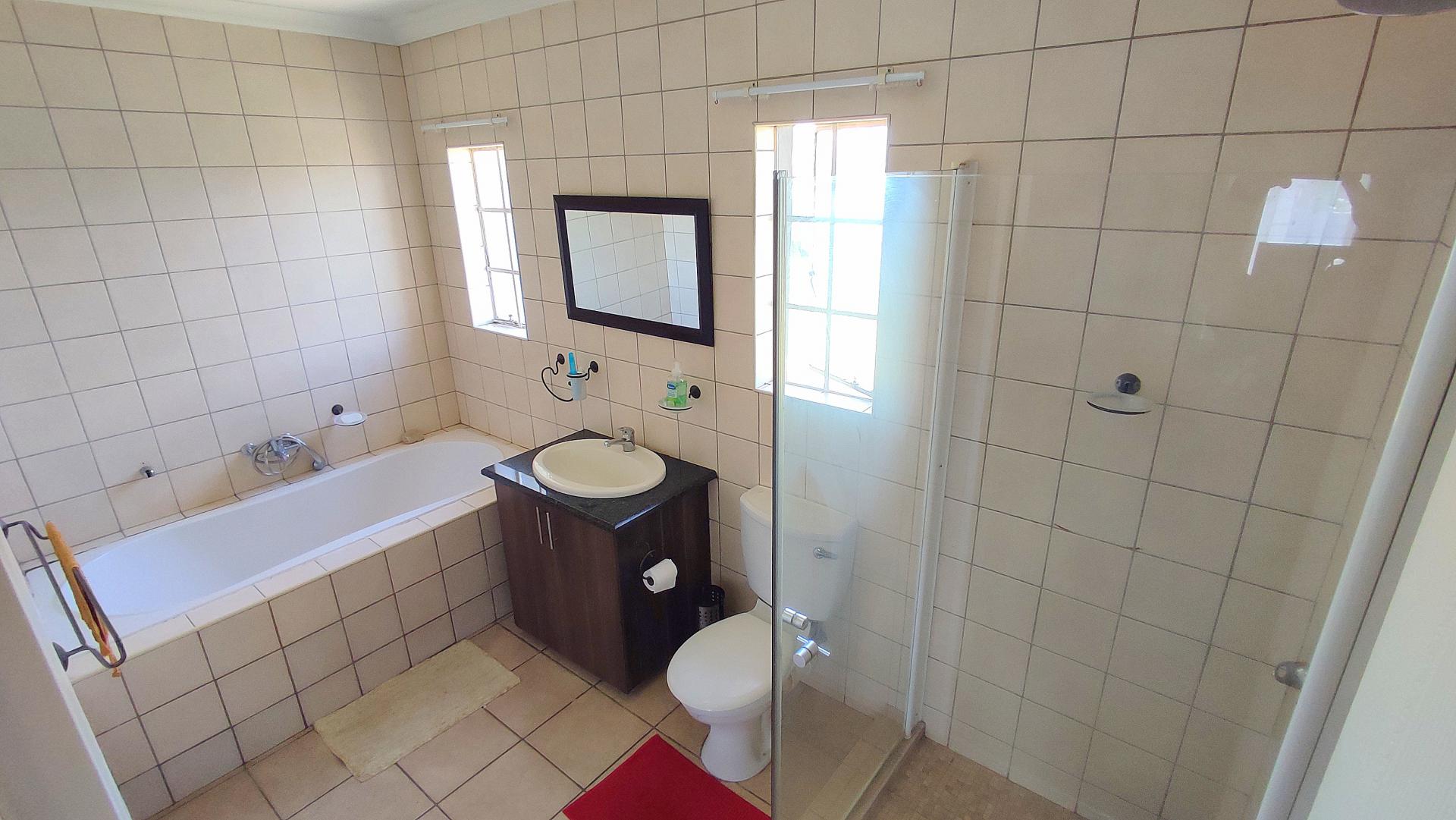  of property in Amberfield Valley