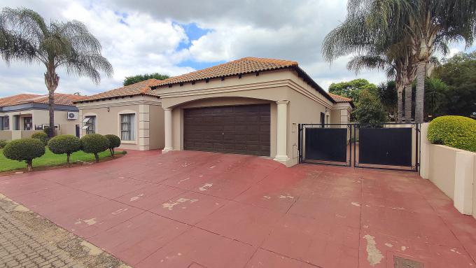 4 Bedroom House for Sale For Sale in Celtisdal - MR705243