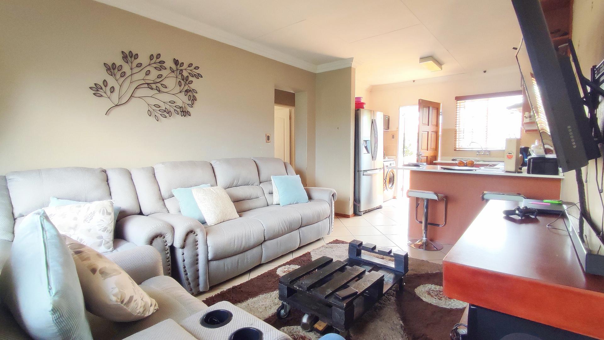  of property in Heuwelsig Estate