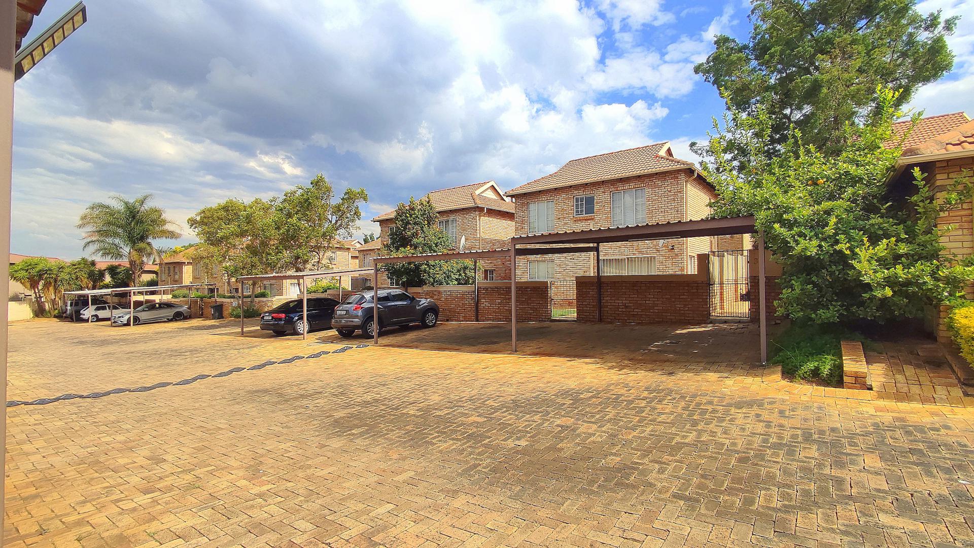  of property in Heuwelsig Estate