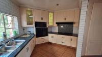 Kitchen of property in Sunward park