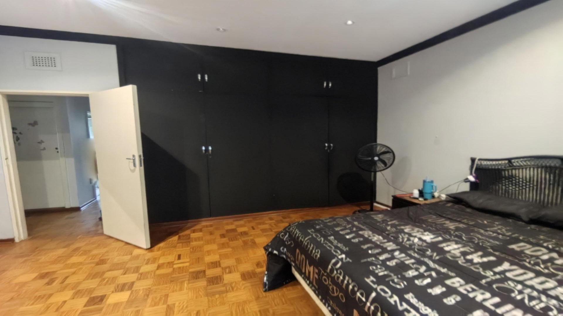 Bed Room 2 of property in Southport