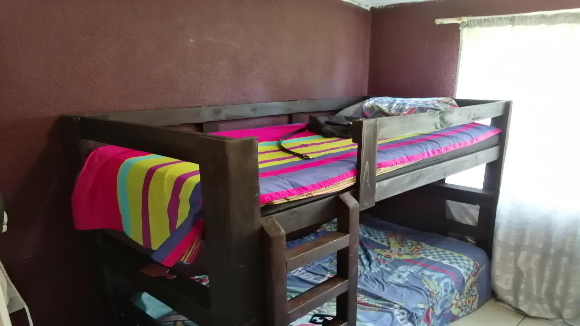 Bed Room 3 of property in Naturena