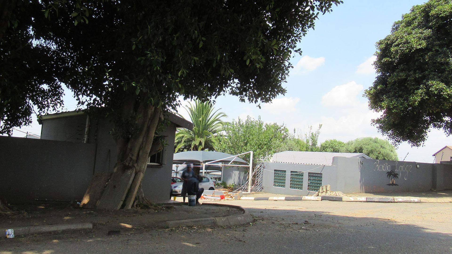 Front View of property in Naturena