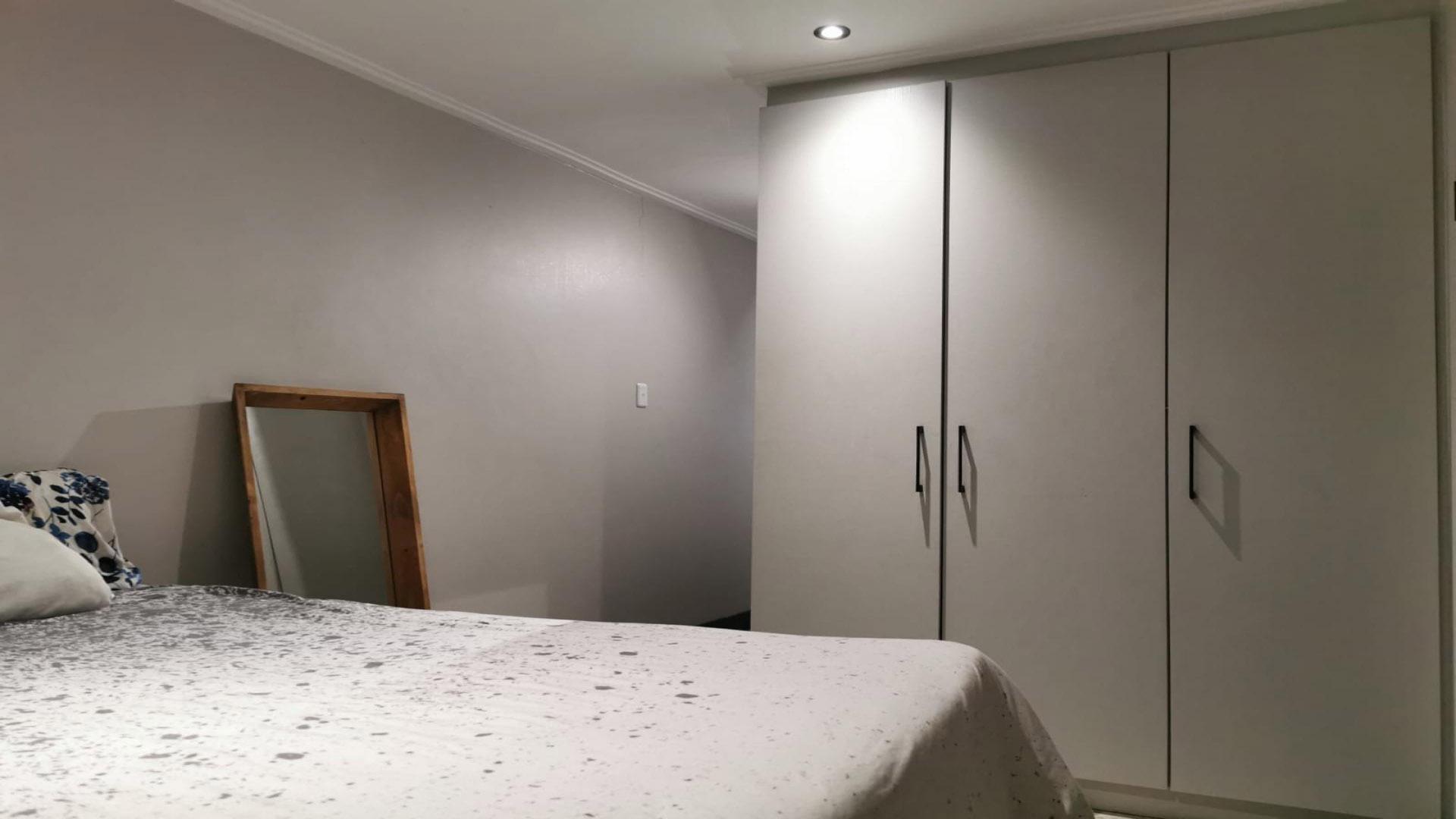 Bed Room 1 of property in Walmer