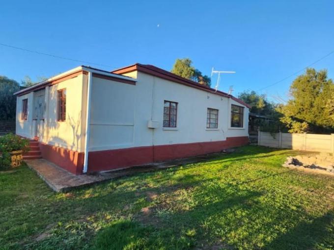 2 Bedroom House to Rent in Oudtshoorn - Property to rent - MR705326