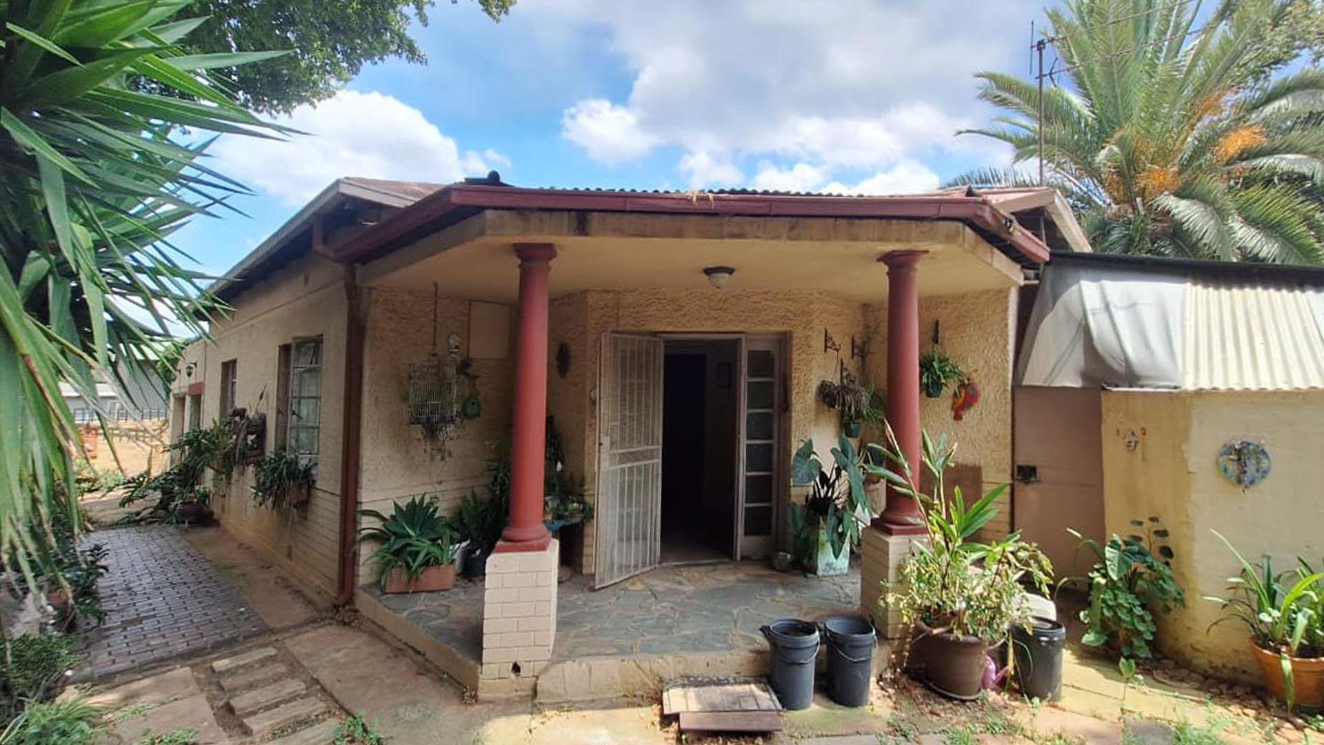 Front View of property in Boksburg South